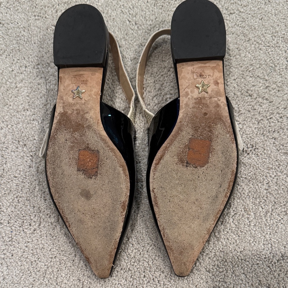 Dior J’Adior Black Patent Leather Pointed Slingback Flats with Logo Bow - Picture 5 of 8